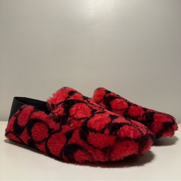 Coach Shoes - Coach Holly Signature Shearling Loafers Slipper Women’s Size 10 Raspberry Fur